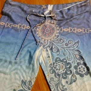 URBAN SPIRIT ombre capri pant -LARGE ultra soft!!